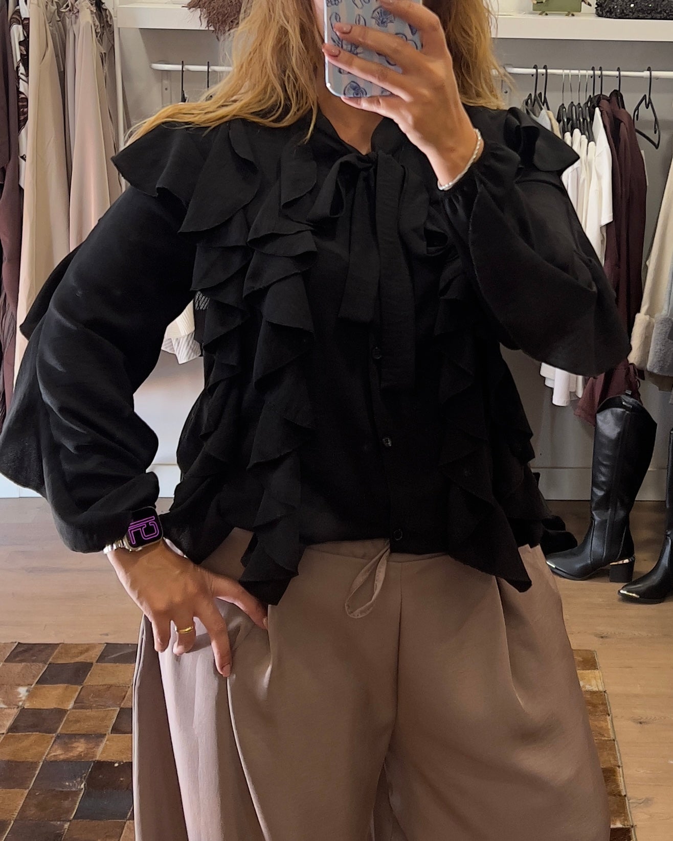Blusa de folhos