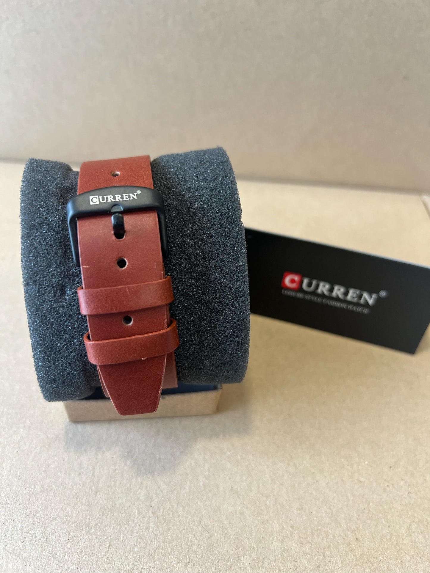 Relógio Curren Camel - Design Moderno e Funcional